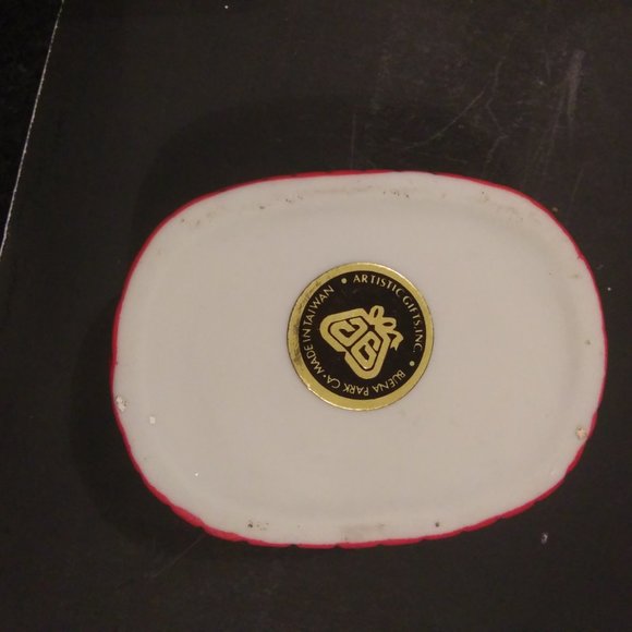 Elf on a trinket box too cute - Picture 12 of 15